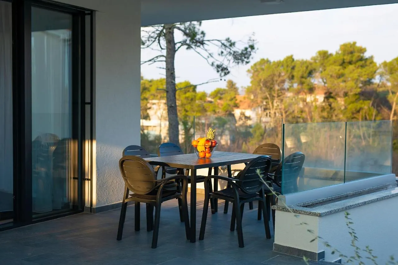 Apartments Perle Malinska 0*,
