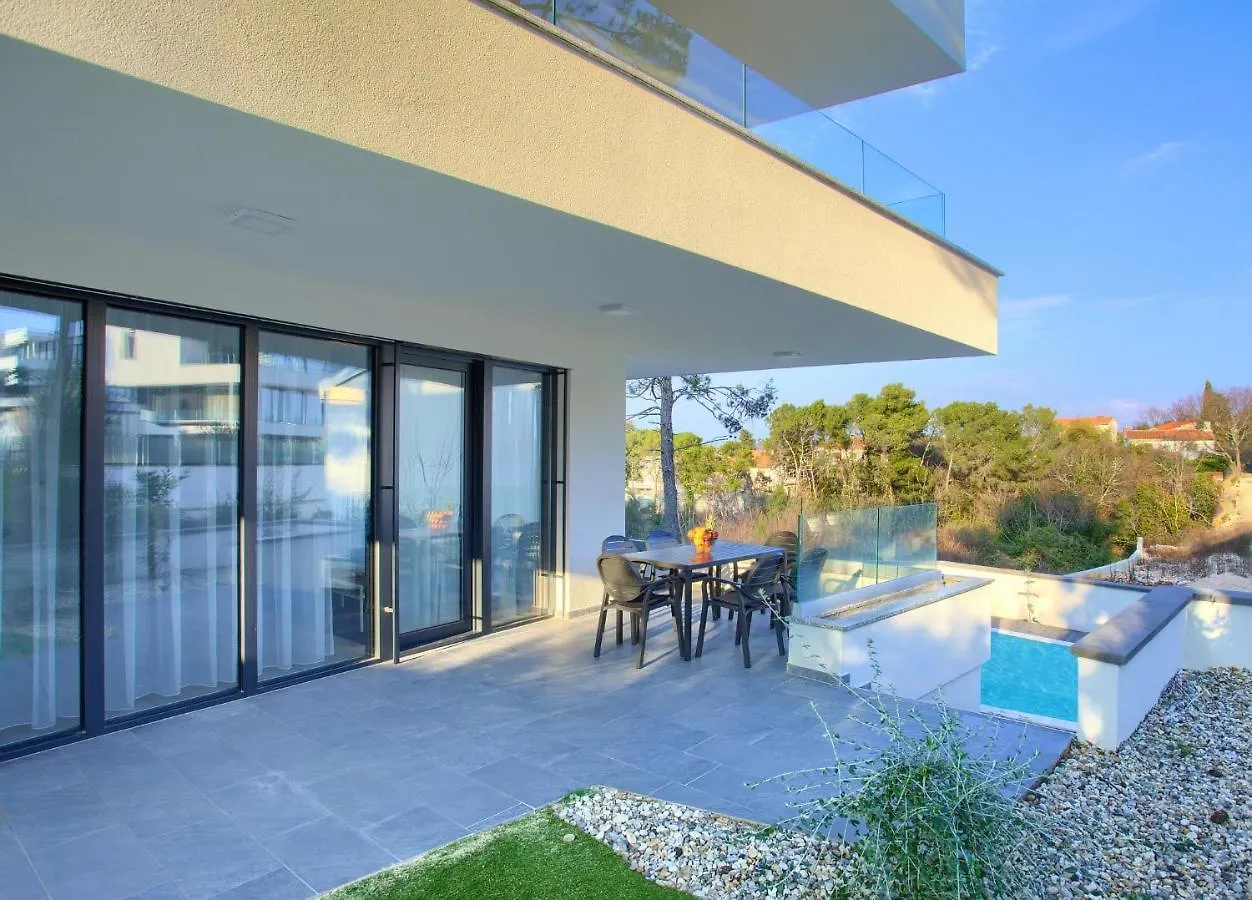 Apartments Perle مالينسكا