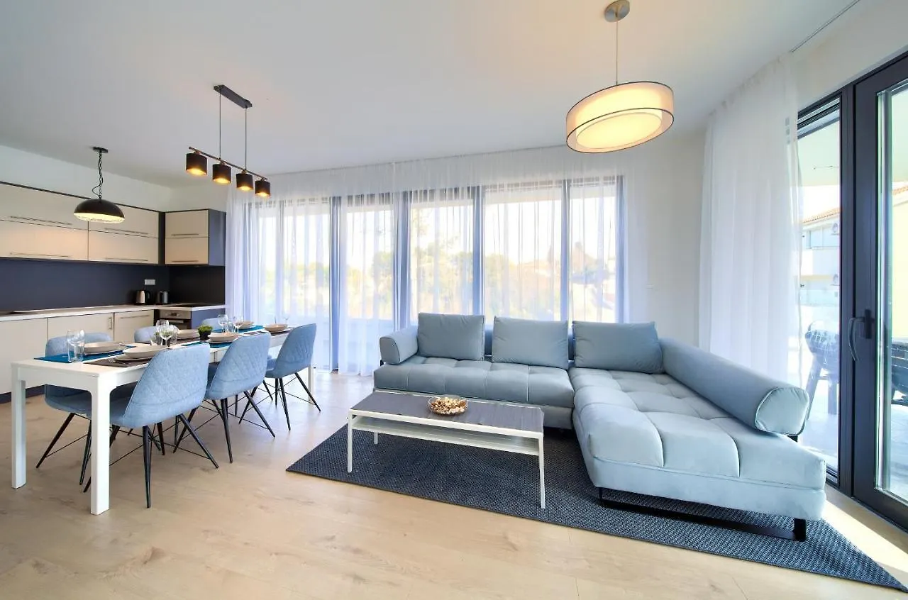 Apartments Perle مالينسكا