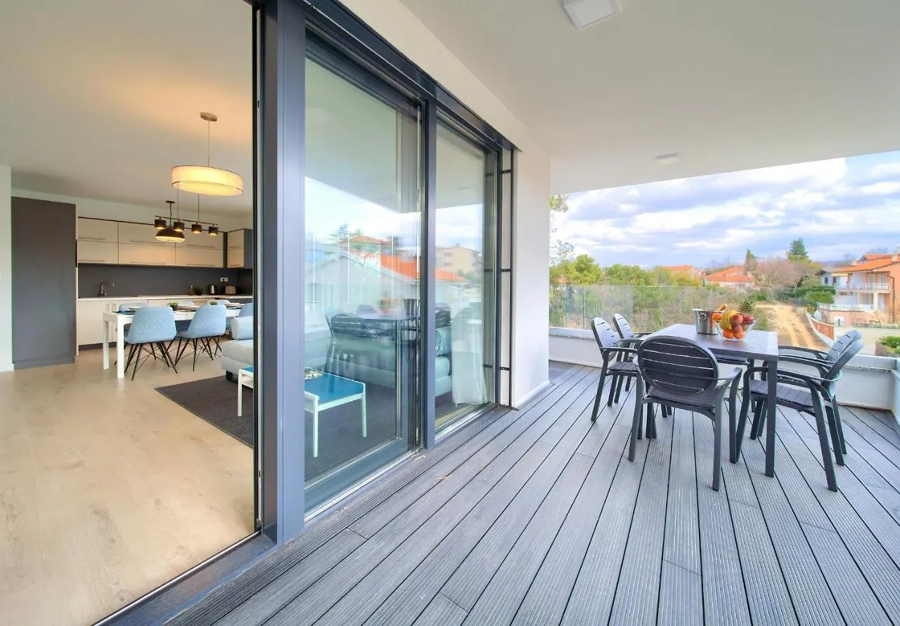 Apartments Perle مالينسكا